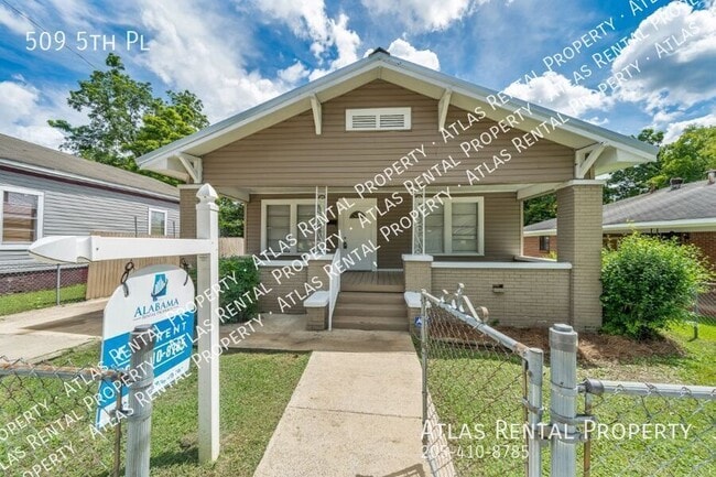 Building Photo - 509 5th St