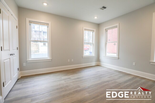 Photo - 120 Brooks St Unidad 1
