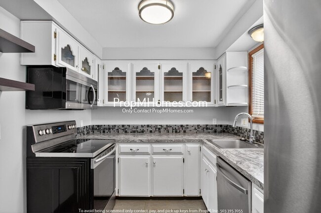 Photo - Updated Three Bedroom Home in Oregon City!