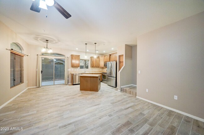 Photo - 2150 W Alameda Rd