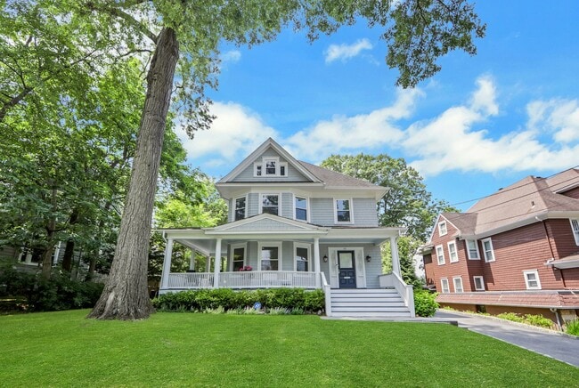 Photo - 78 Franklin St