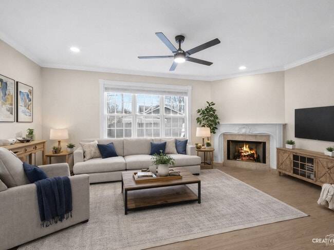 Photo - 327 Loomis St