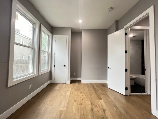 Photo - 324 Old Bergen Rd Unidad 1