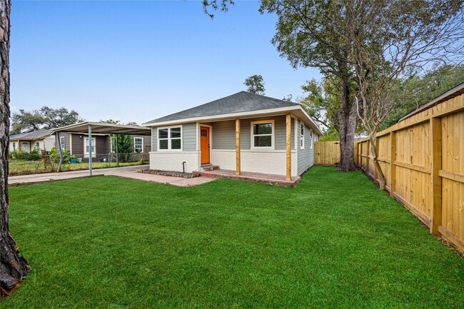 Photo - 125 Bolden St