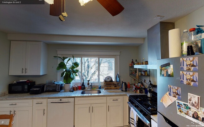 Photo - 9 Arlington St Unit 2