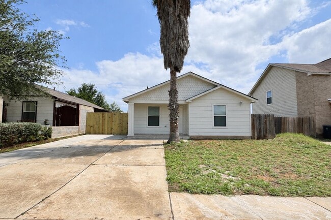 Building Photo - 209 Mescalero Dr