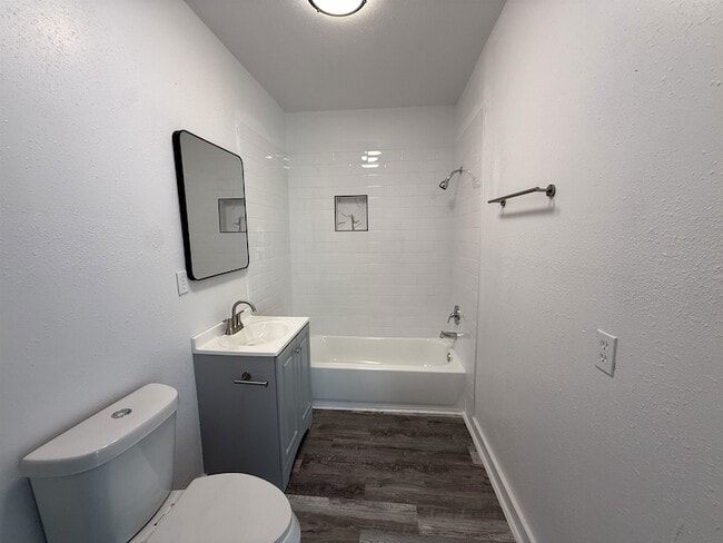Photo - 2565 Rusk St
