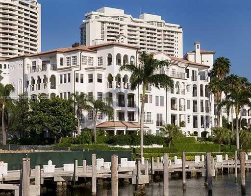 Building Photo - 3900 Island Blvd Unit PH 2