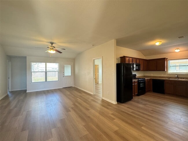 Photo - 7906 Emerald Oak Dr