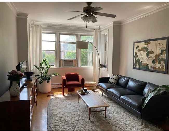 Photo - 947 N Leavitt St Unit 3