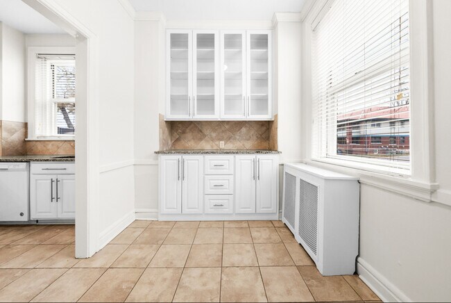 Dining Area - The Sombart