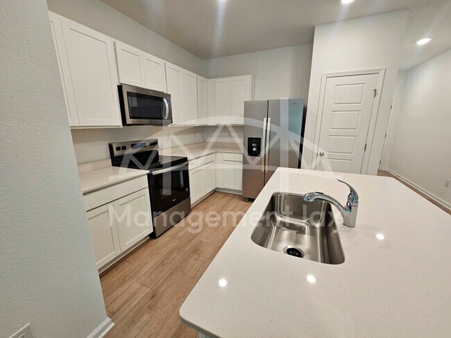 Photo - 5914 Ortega Lk Dr