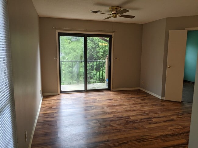 Building Photo - CAI 664 (B5-262-264) Unit 664 (B5-262)(B5-263)(B5-264) Rental