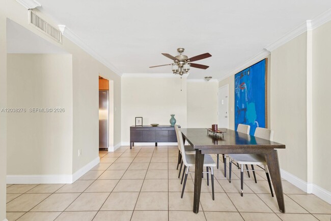 Photo - 1605 Bay Rd Unidad 308