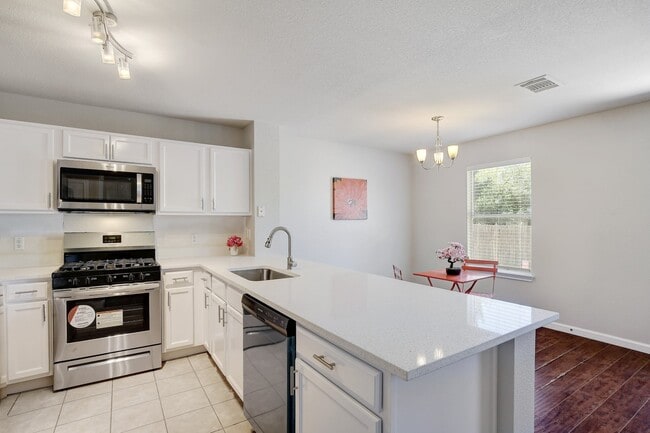 Photo - 5713 Abby Ann Ln
