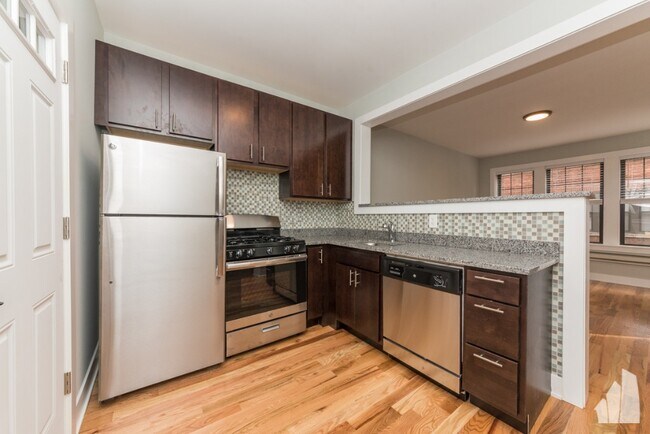 Photo - 4410 N Wolcott Ave