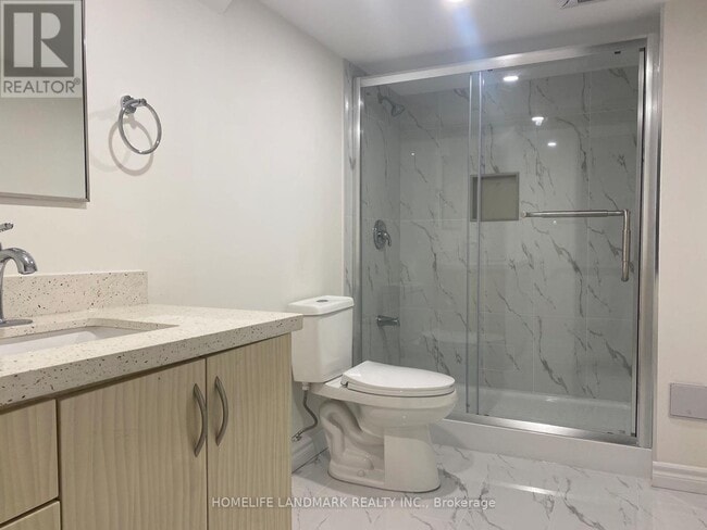 Photo - 1052 Elgin St