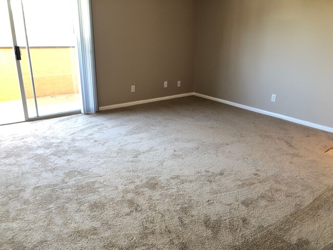 Photo - Super Cute and Close to Lake! Ready for Immediate move in!