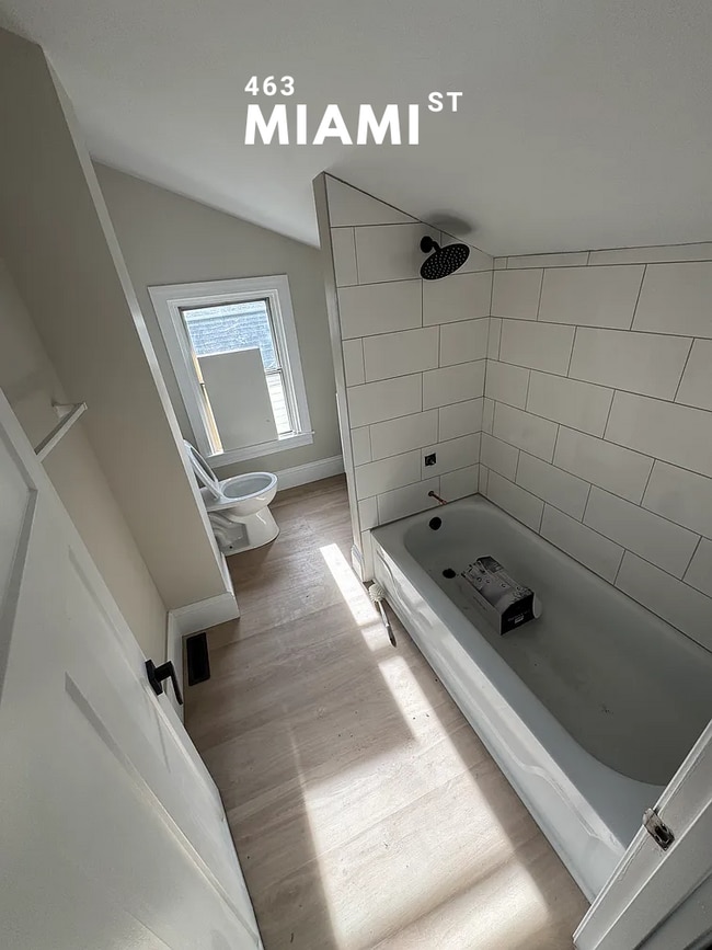 Photo - 463 Miami St