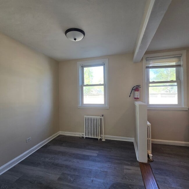 Photo - 592 Sherman Ave