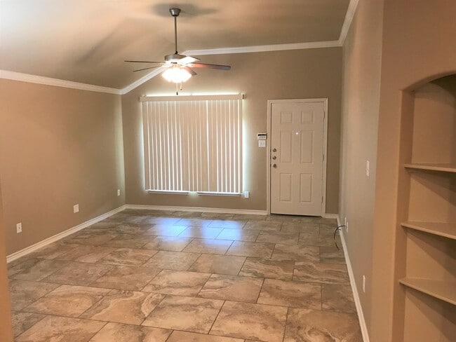 Photo - 2 Bedroom / 2 Bath Duplex off Clear Creek – Killeen, TX