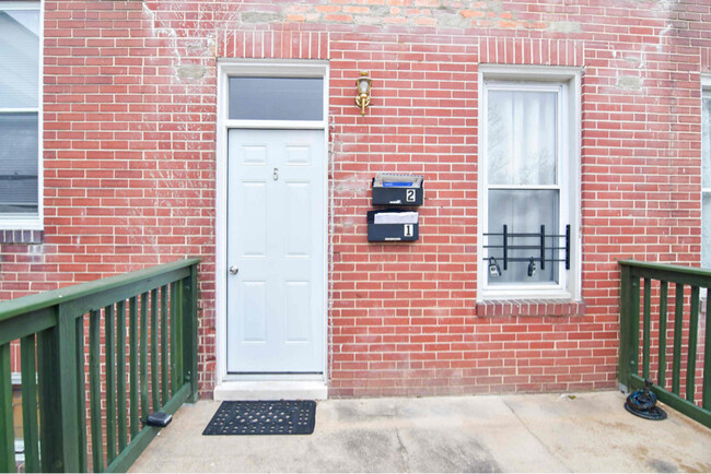 Building Photo - 5 S Wickham Rd Rental