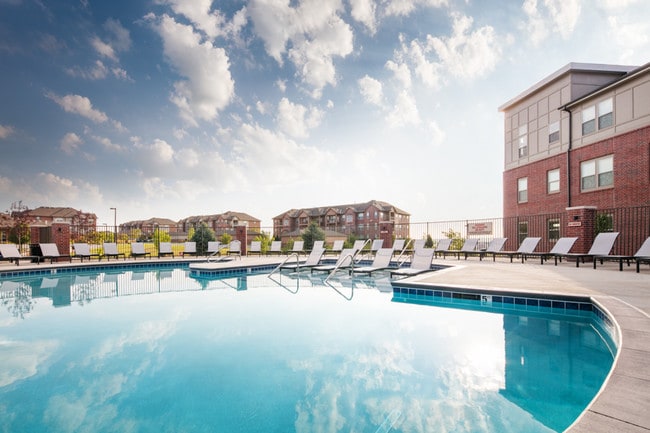 Broadmoor Hills