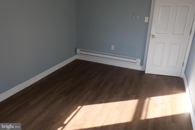 Photo - 5831 Yocum St Apartamento Unidad #B