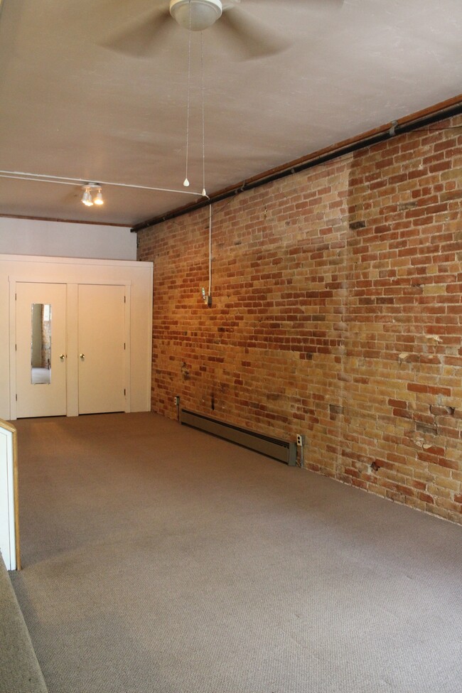 Photo - 720 Cooper Ave