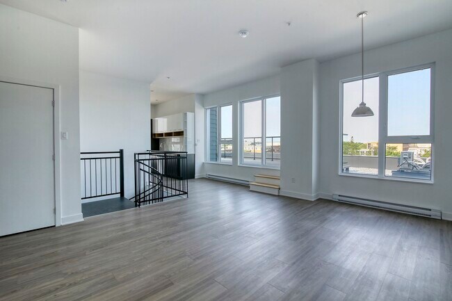 Photo - 9675 Av. Papineau Unit 502