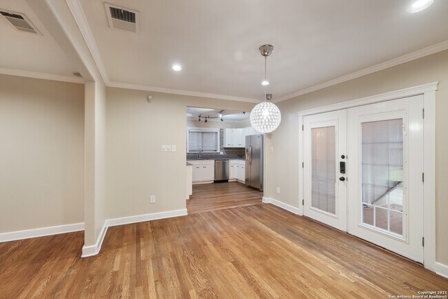 Photo - 167 E Edgewood Pl