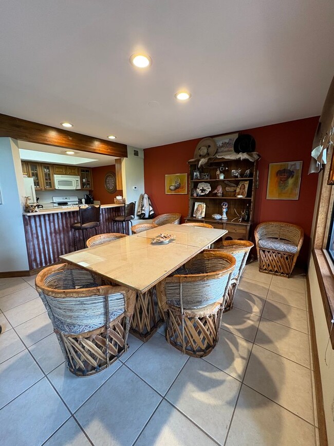 Photo - Vacation Rental: Golf Course Views Country...