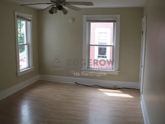 Photo - 635 Lafayette Ave NE