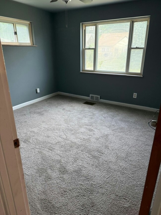 Photo - 1710 Ashbrook Dr
