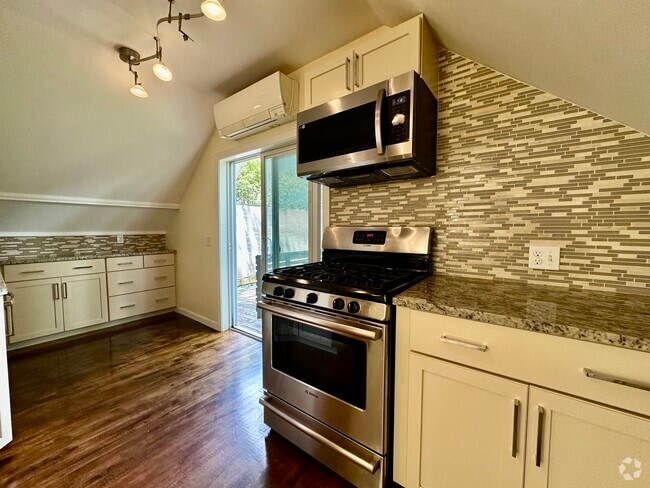Building Photo - 21 Holton St Unit 3 Rental