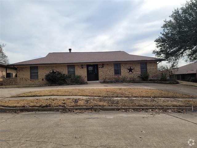 Building Photo - 110 La Fawn Cir Rental