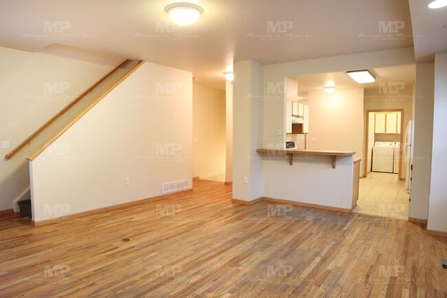 Photo - 522 S Whitcomb St