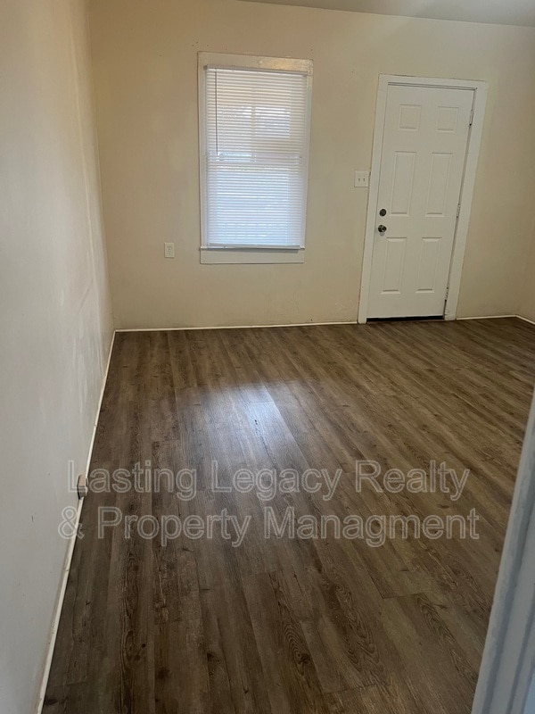 Photo - 1016 W 13th St