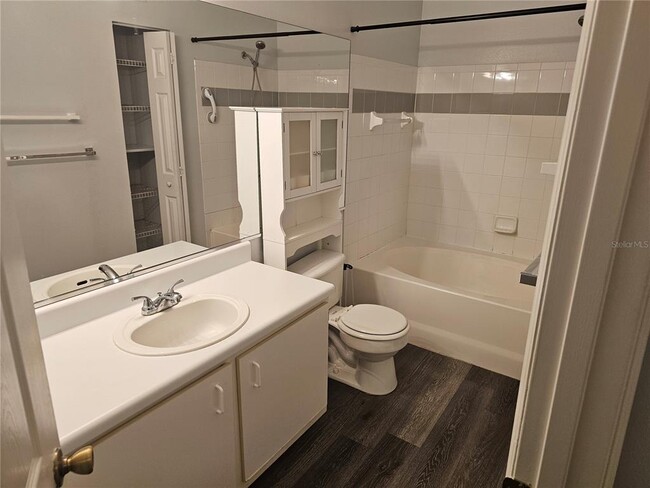 Photo - 5620 Pinnacle Heights Cir Unit 304