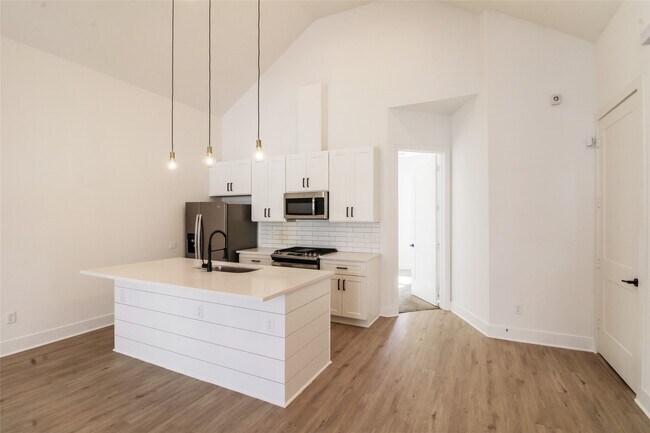 Photo - 2514 Terry St