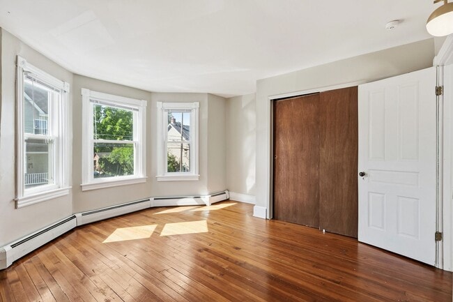 35 E Ettwein St