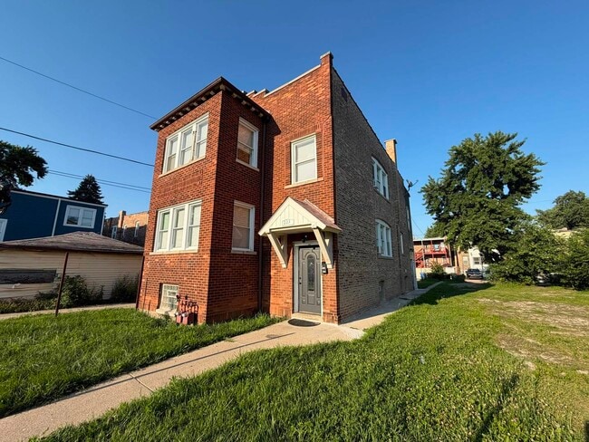 Photo - 223 N Laporte Ave