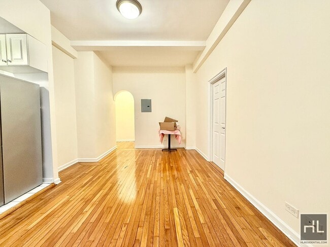 Photo - AMSTERDAM AVENUE Unit 1H