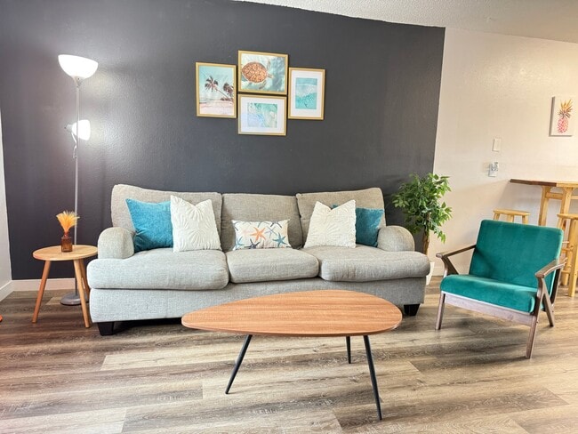 Photo - 4590 76th Ave N Unidad 201