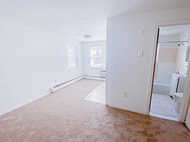 Photo - 603 Farmington Ave