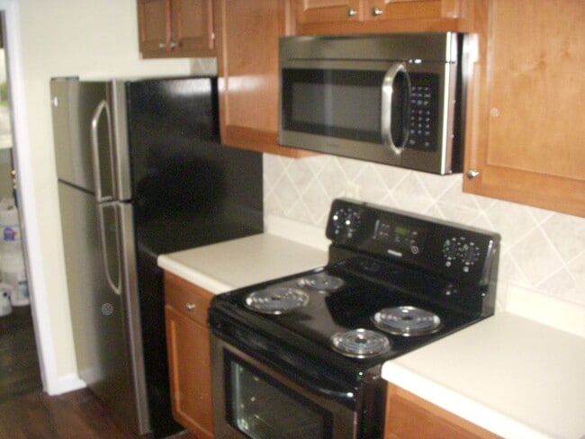 Photo - **REMODELED 2-BEDROOM HOUSE!**