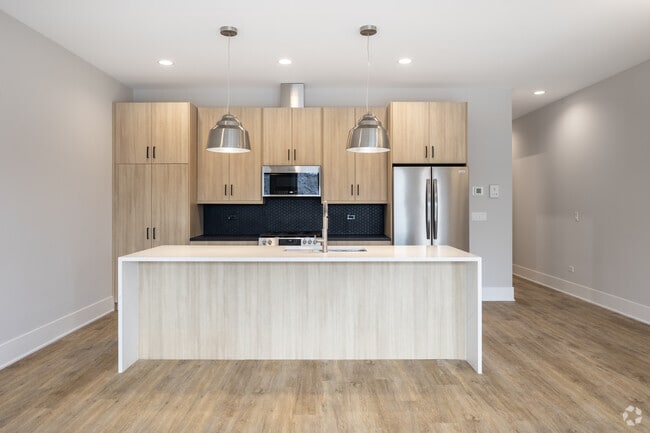 3BR, 2BA - 1,500SF - Kitchen - Wrigley Flats