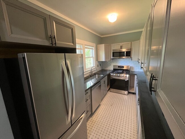 Photo - Varsity Management Unit 02