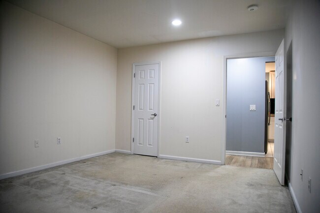 Photo - 8915 Bergenwood Ave Unidad 51