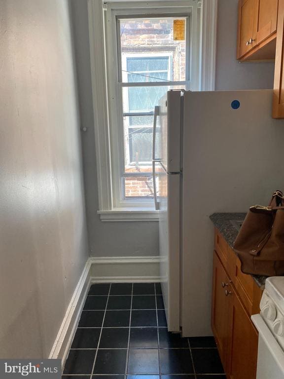 Building Photo - 1342 W Westmoreland St Unit 2F Rental